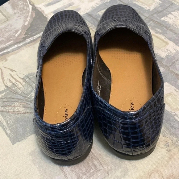 Women’s Comfort‎ view  Blue Shoes Leisa Flat 10 1/2 Medium - Picture 3 of 6